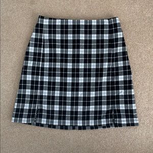 Brandy Melville- plaid skirt